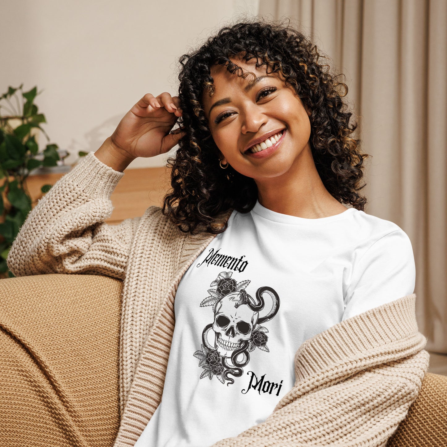 Memento Mori Skull | 100% Cotton - Pre-Shrunk | Women's Relaxed T-Shirt